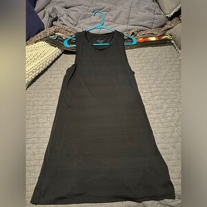 Athleta sleeveless cover up. Black, size small with pockets.